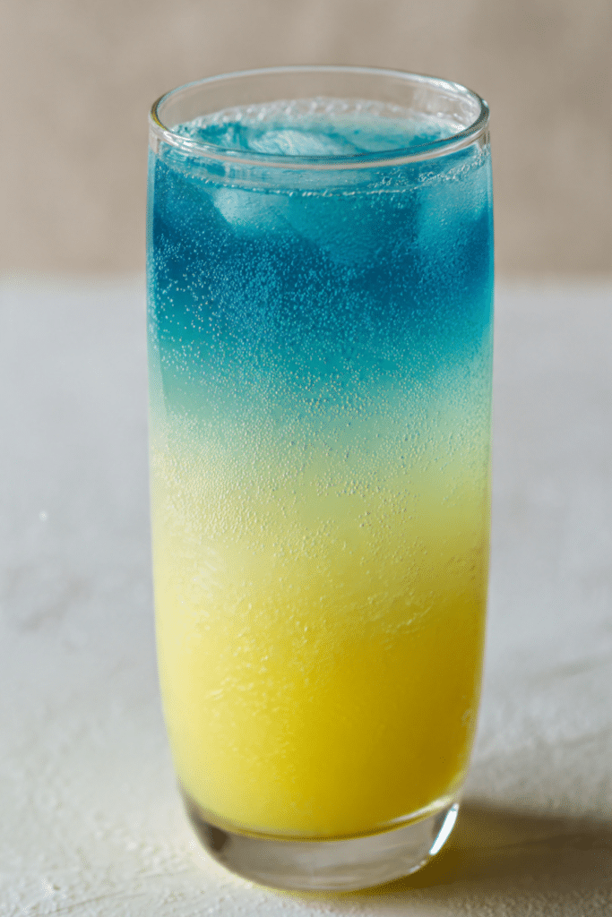 Blue Lemon Sparkling Drink Gradient